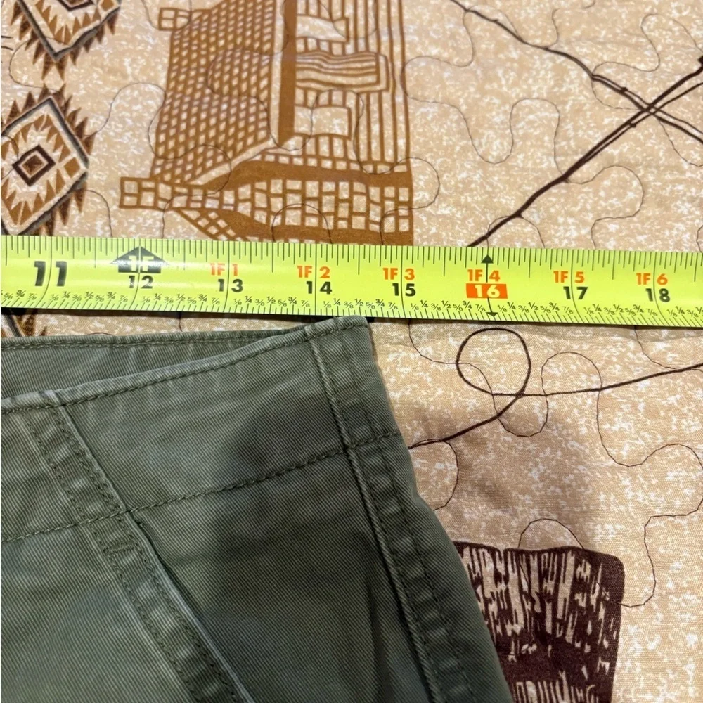 Banana Republic Authentic Chino women’s size 4